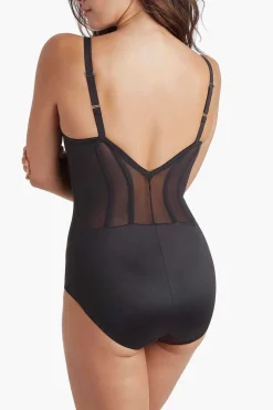 Extra Stevige Controle Prachtige U-Bodybriefer Met Lage Rug